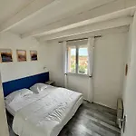 Avec Loggia Et Mezzanine, Bord De Mer, 4 Personnes *