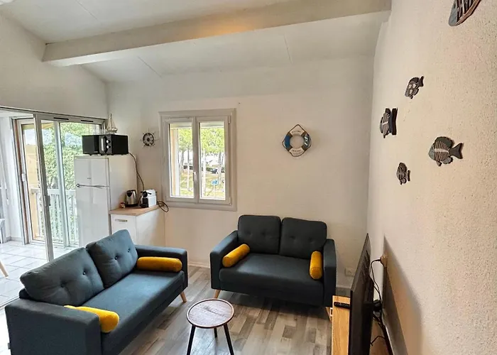 Avec Loggia Et Mezzanine, Bord De Mer, 4 Personnes Apartmán