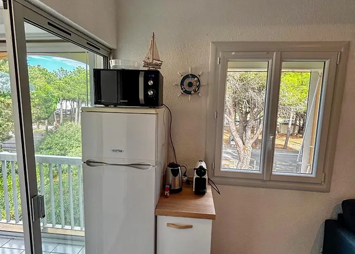 Avec Loggia Et Mezzanine, Bord De Mer, 4 Personnes *