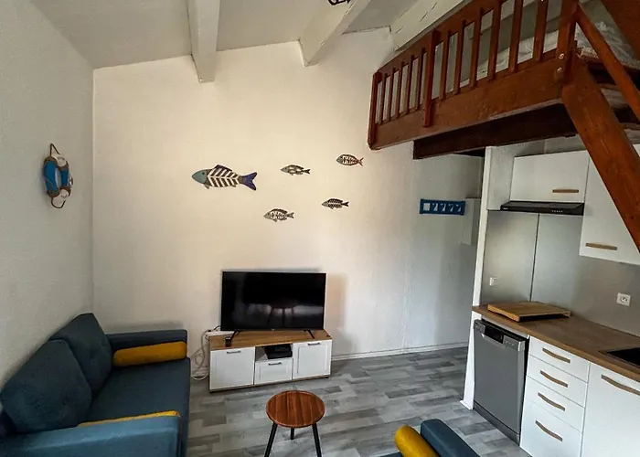 Appartamento Avec Loggia Et Mezzanine, Bord De Mer, 4 Personnes